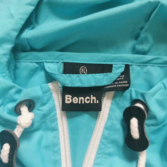 Bench windbreaker - Picture 2 of 2